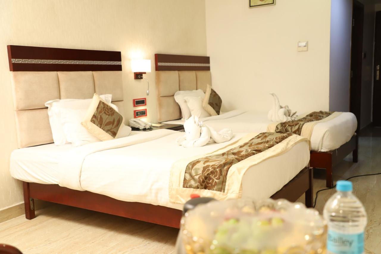 פאטנה Republic Hotel מראה חיצוני תמונה