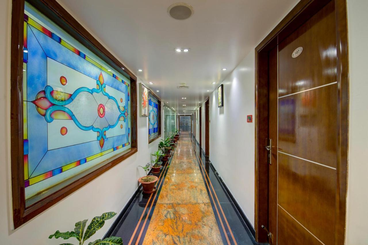 פאטנה Republic Hotel מראה חיצוני תמונה
