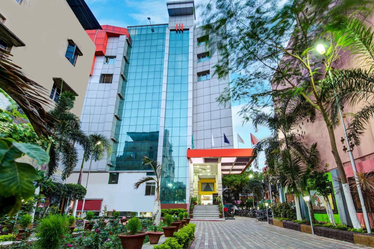 פאטנה Republic Hotel מראה חיצוני תמונה